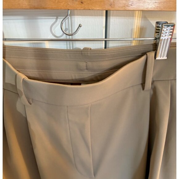 Lululemon Wide Leg Trousers - Picture 5 of 5